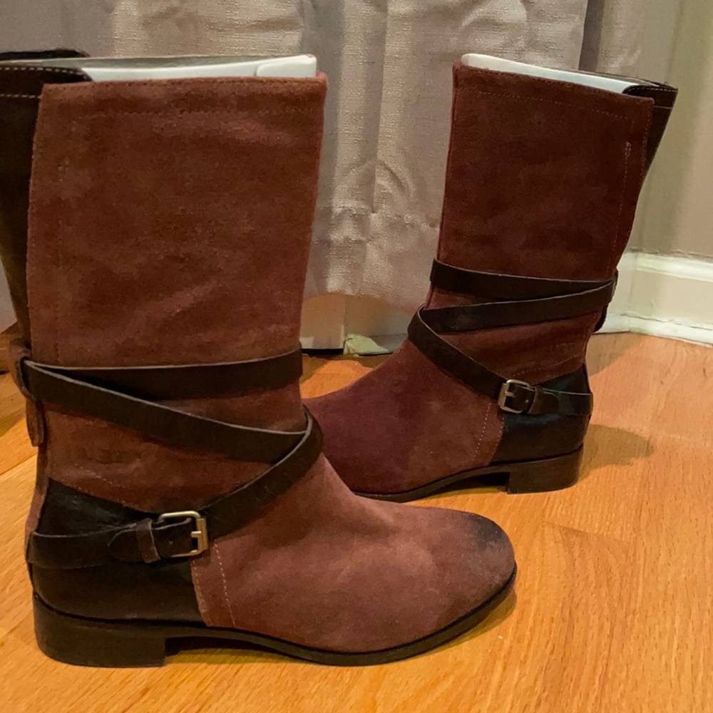 Brand new leather Ugg Deanna boot 7.5